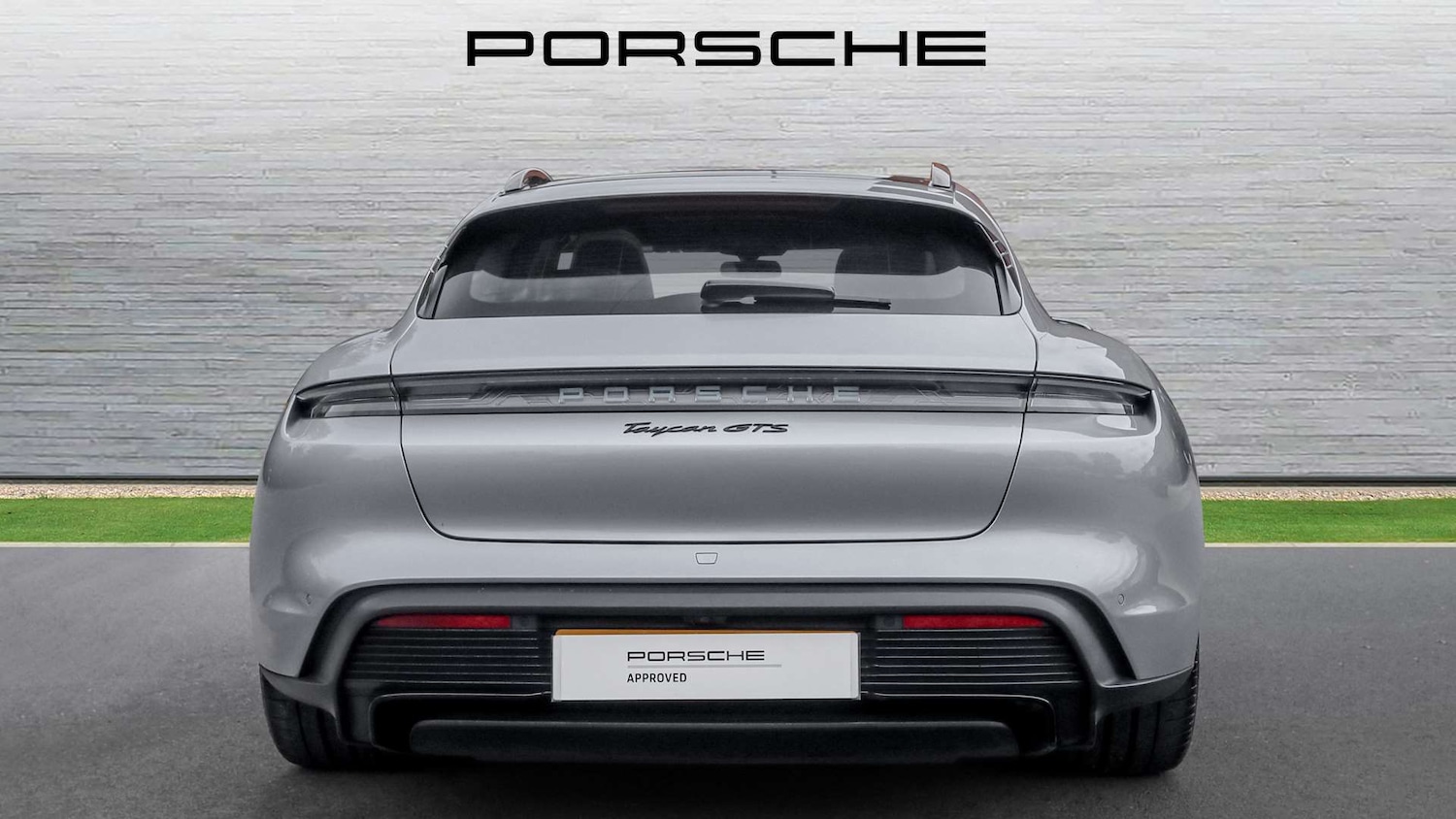 Used Porsche Taycan 2023 for sale - 76230352: Photo 10