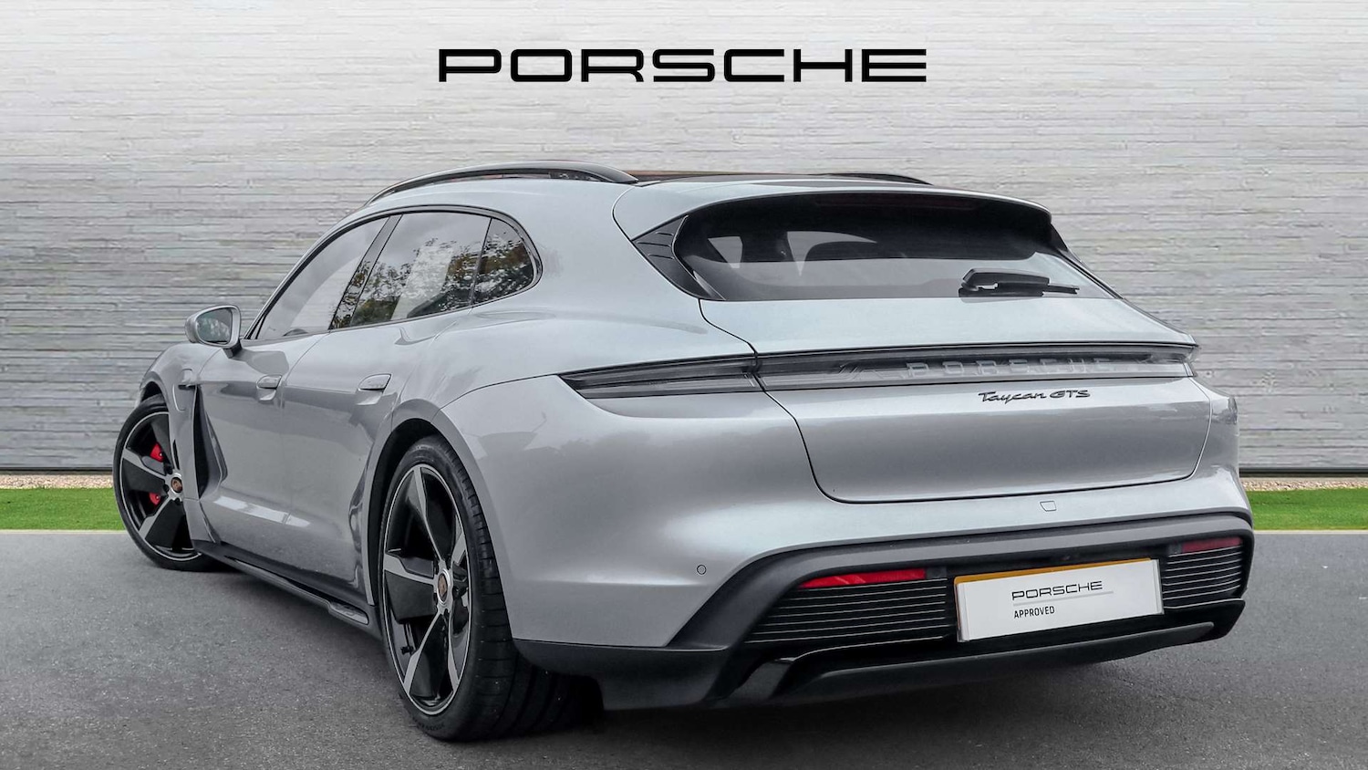 Used Porsche Taycan 2023 for sale - 76230352: Photo 2