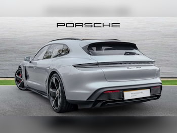 Used Porsche Taycan 2023 for sale - 76230352: Photo