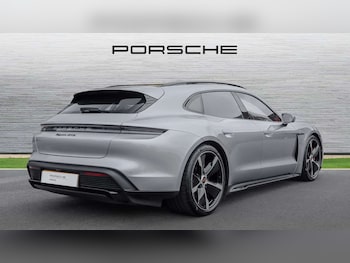 Used Porsche Taycan 2023 for sale - 76230352: Photo