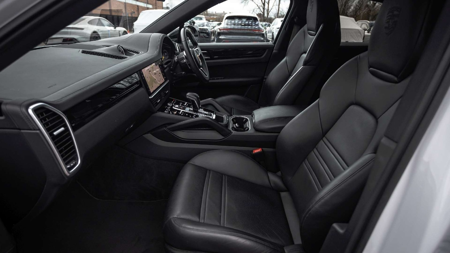 Used Porsche Cayenne 2023 for sale - 77842396: Photo 3