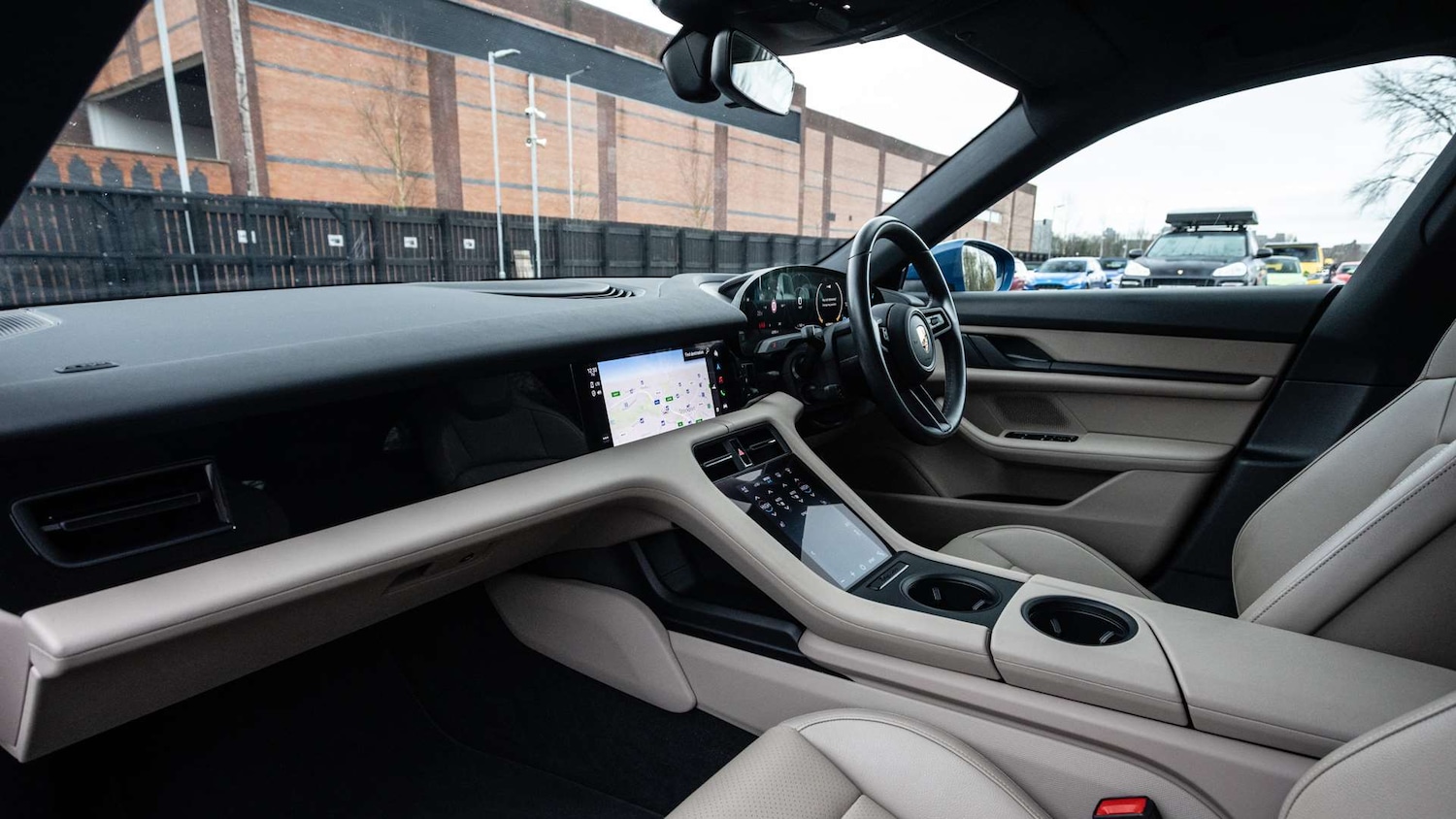 Used Porsche Taycan 2023 for sale - 77044178: Photo 13