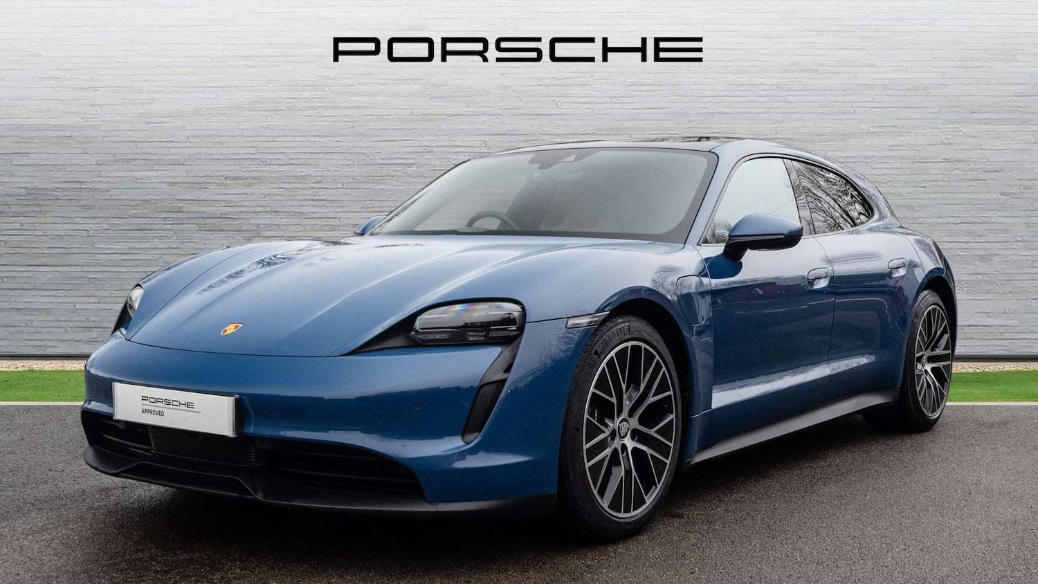 Used Porsche Taycan 2023 for sale - 77044178: Photo 2