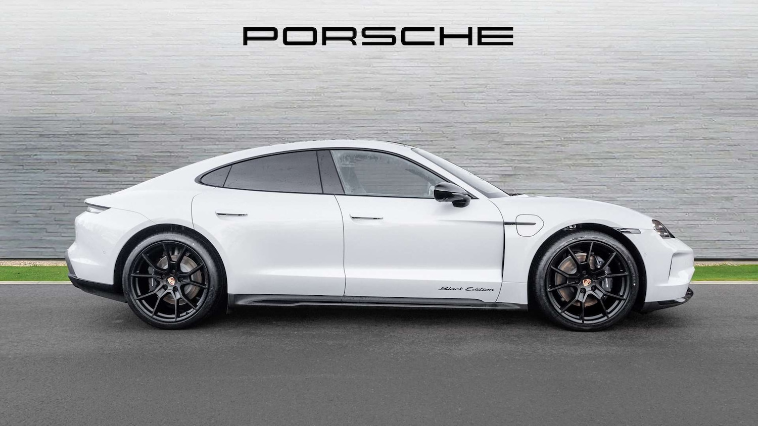 Used Porsche Taycan 2026 for sale - 77389744: Photo 2