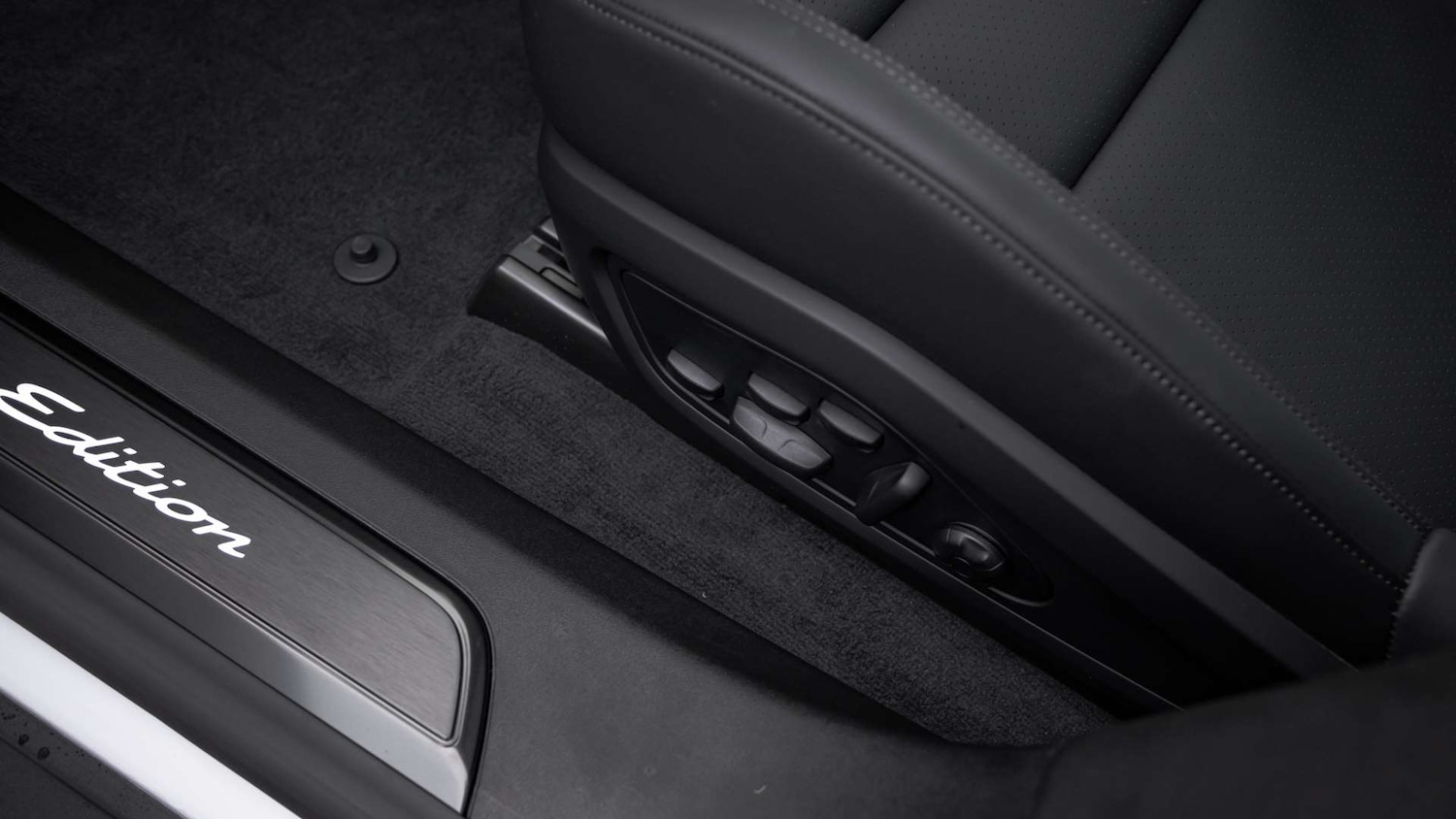 Used Porsche Taycan 2026 for sale - 77389744: Photo 34