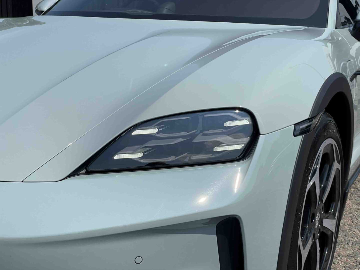 Used Porsche Taycan 2024 for sale - 76705136: Photo 26