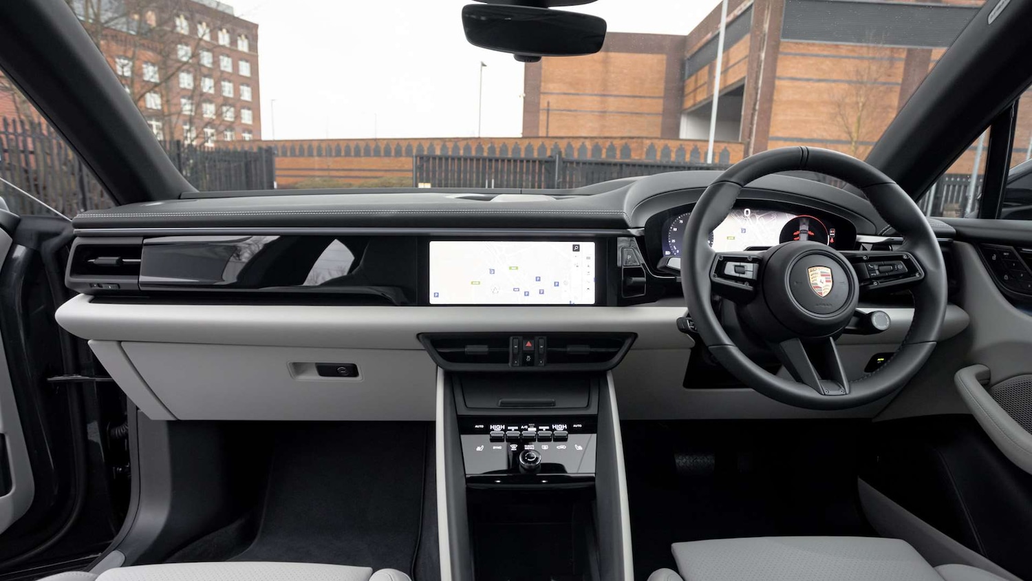 Used Porsche Macan 2026 for sale - 77178910: Photo 11