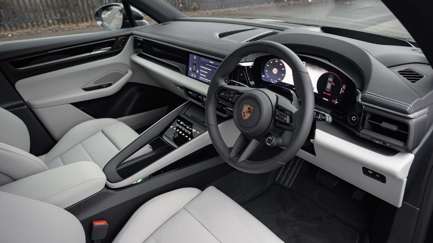 Used Porsche Macan 2026 for sale - 77178910: Photo 12