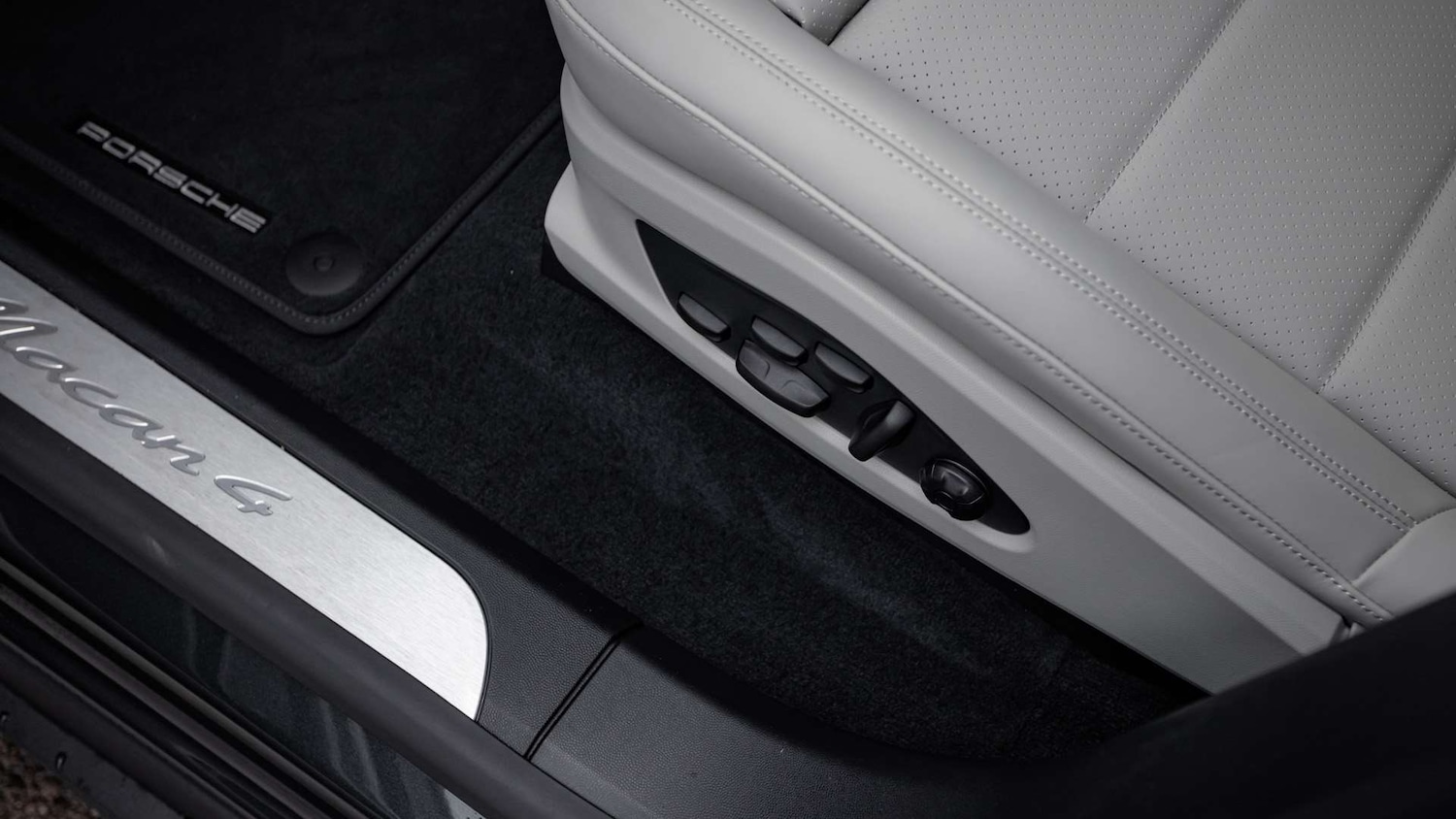 Used Porsche Macan 2026 for sale - 77178910: Photo 28