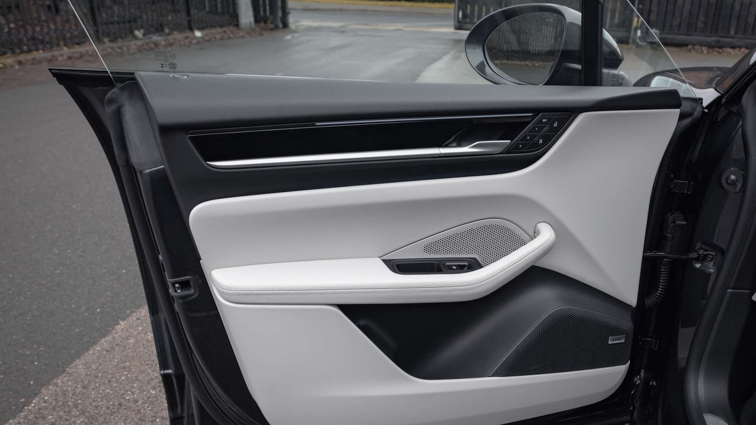 Used Porsche Macan 2026 for sale - 77178910: Photo 29