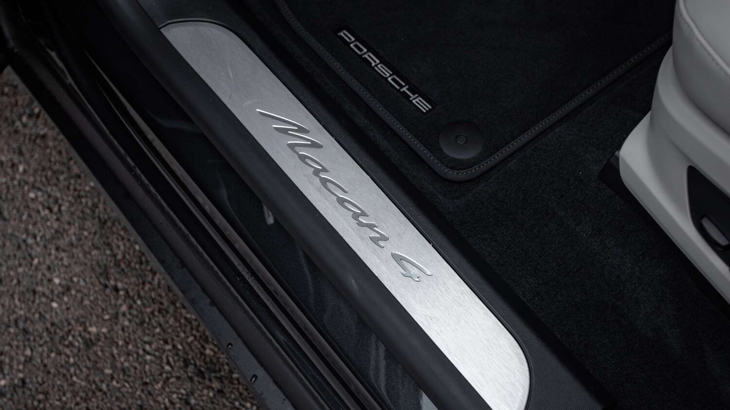 Used Porsche Macan 2026 for sale - 77178910: Photo 32