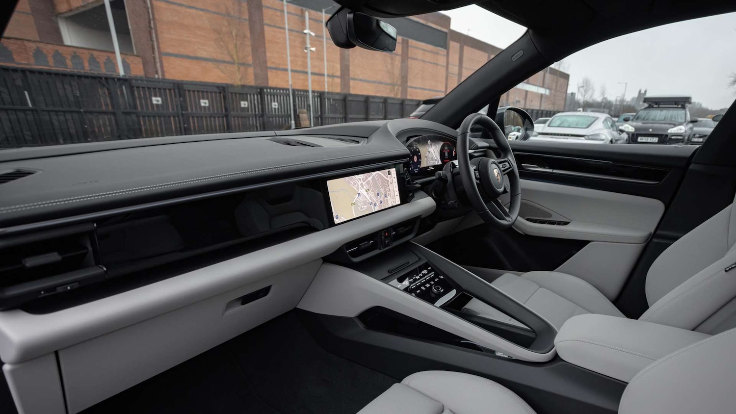 Used Porsche Macan 2026 for sale - 77178910: Photo 5