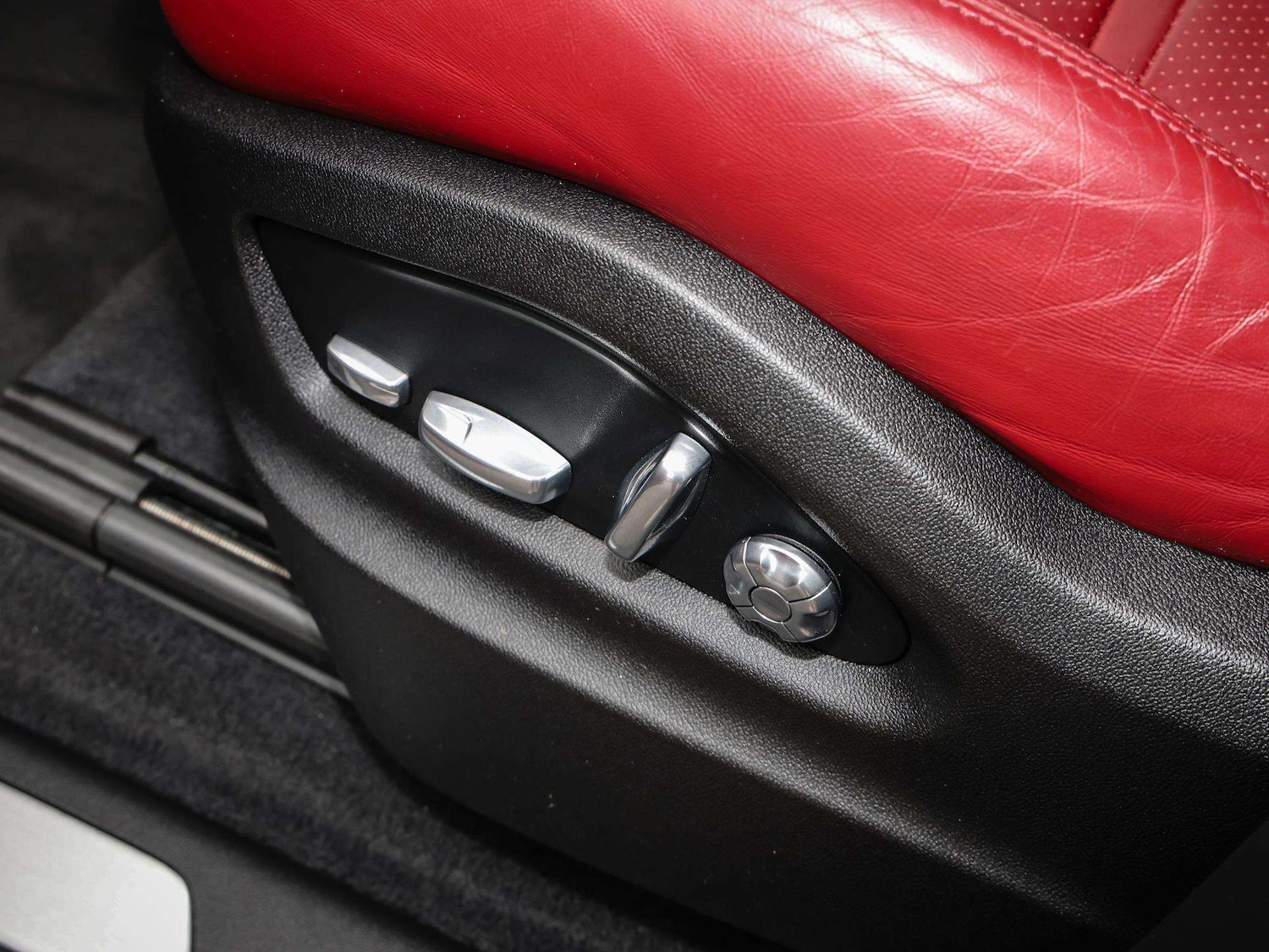 Used Porsche Cayenne 2021 for sale - 76351588: Photo 24