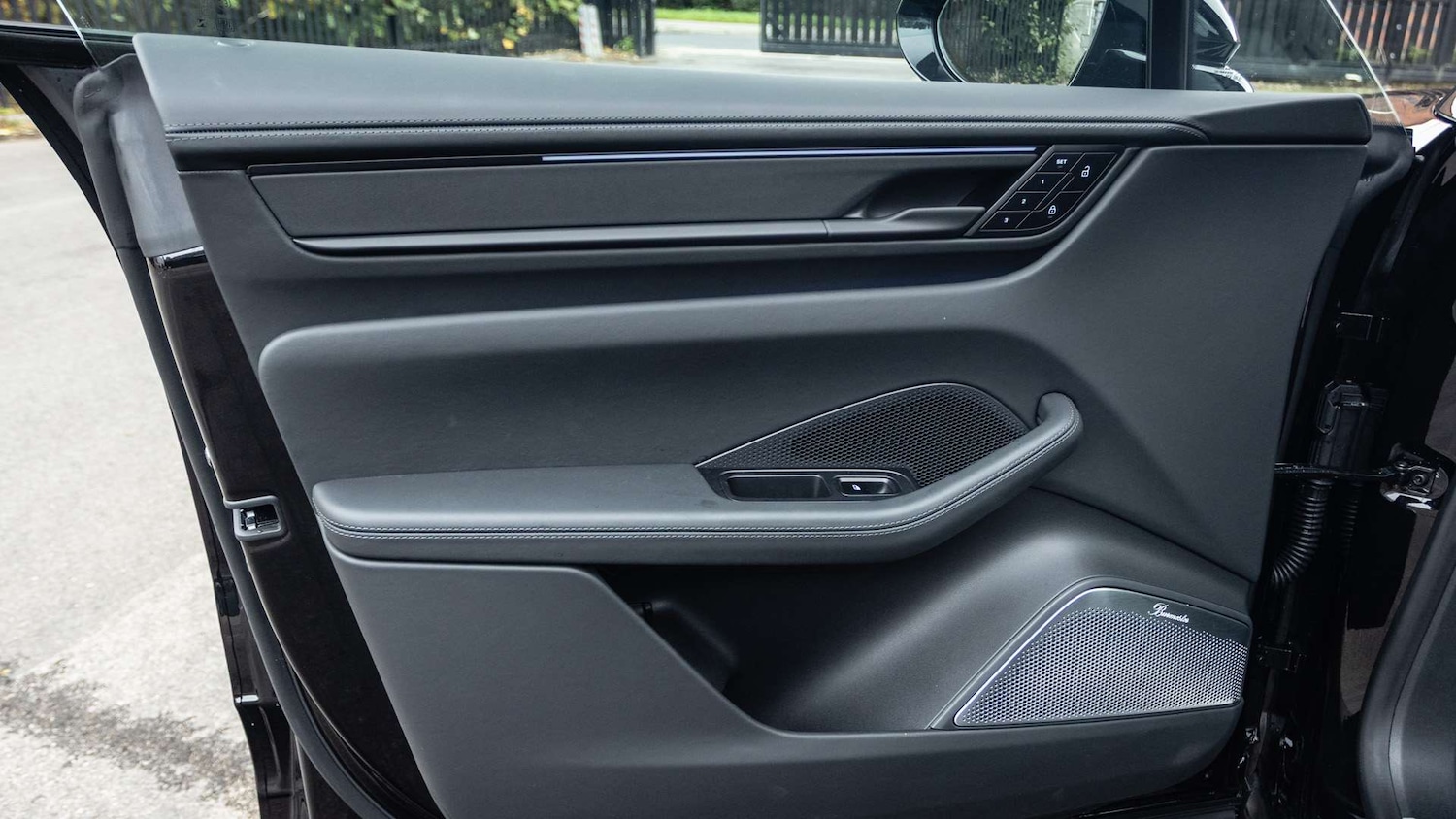 Used Porsche Macan 2025 for sale - 76553063: Photo 34