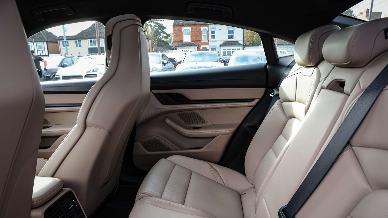 Used Porsche Taycan 2022 for sale - 77158479: Photo 16