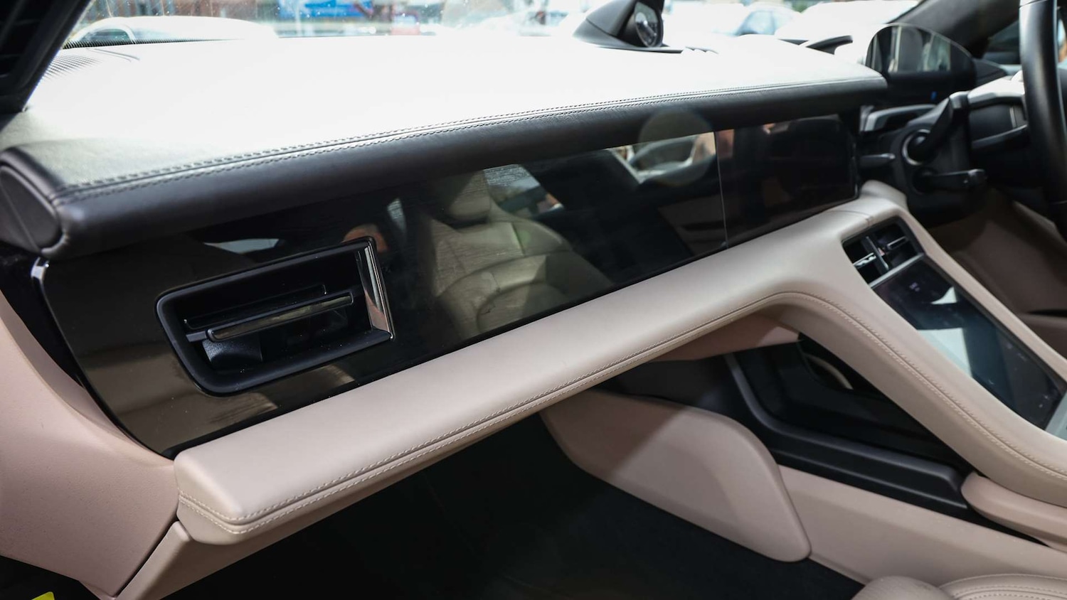 Used Porsche Taycan 2022 for sale - 77158479: Photo 21