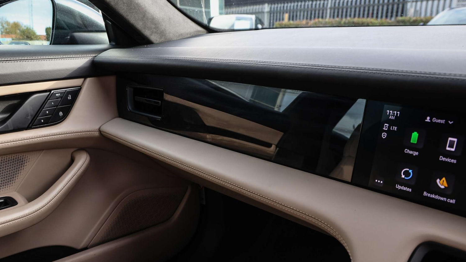 Used Porsche Taycan 2022 for sale - 77158479: Photo 27