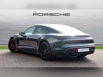 Used Porsche Taycan 2022 for sale - 77158479: Photo