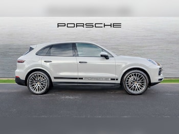 Used Porsche Cayenne 2021 for sale - 77206467: Photo