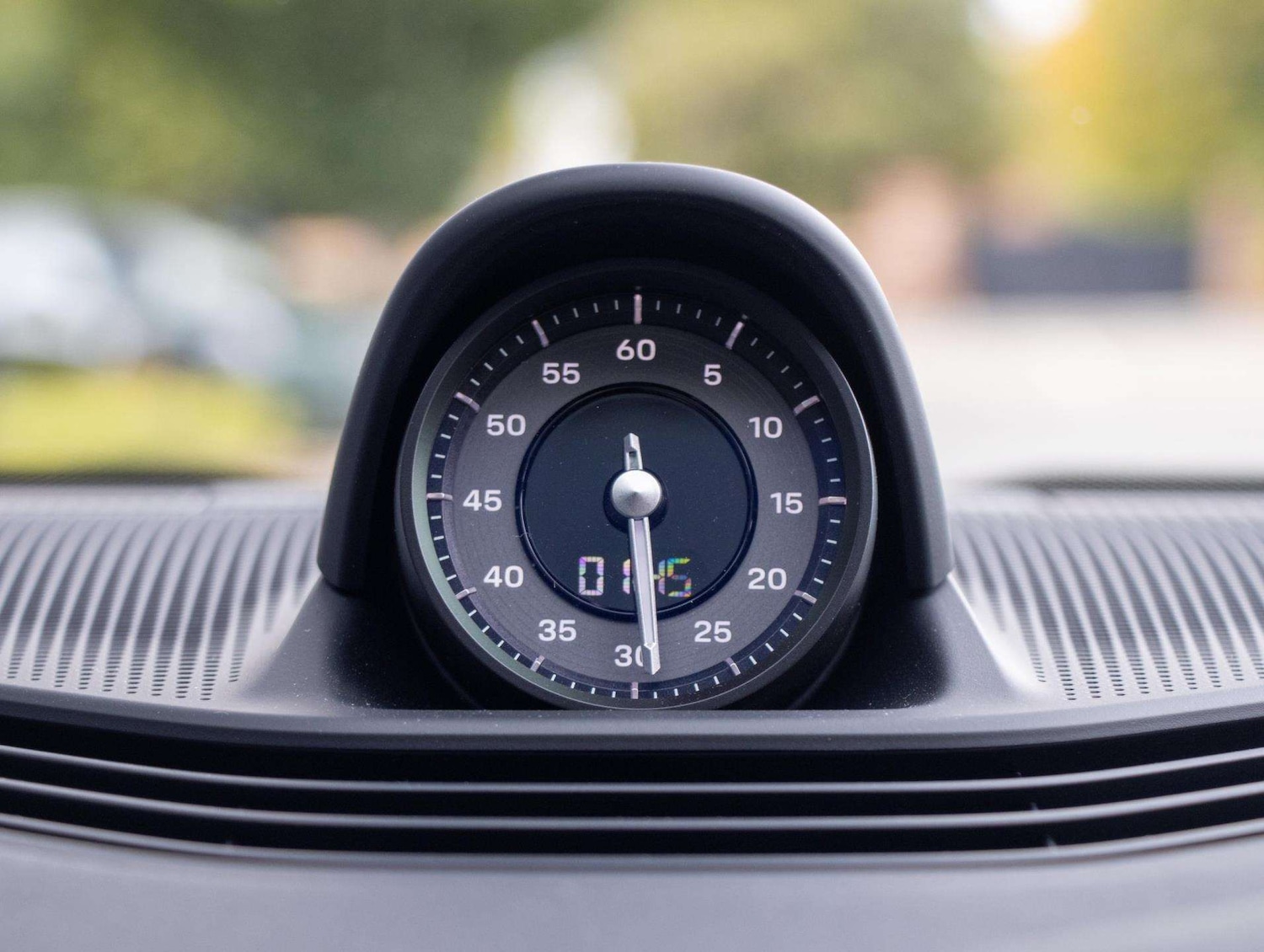 Used Porsche Taycan 2025 for sale - 78089588: Photo 15