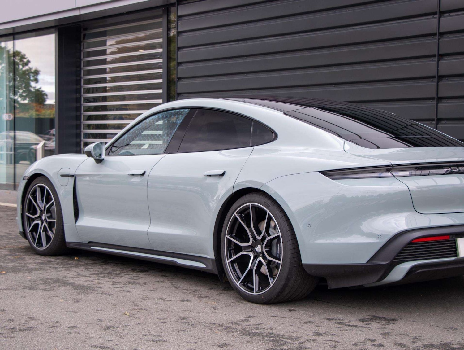 Used Porsche Taycan 2025 for sale - 78089588: Photo 21