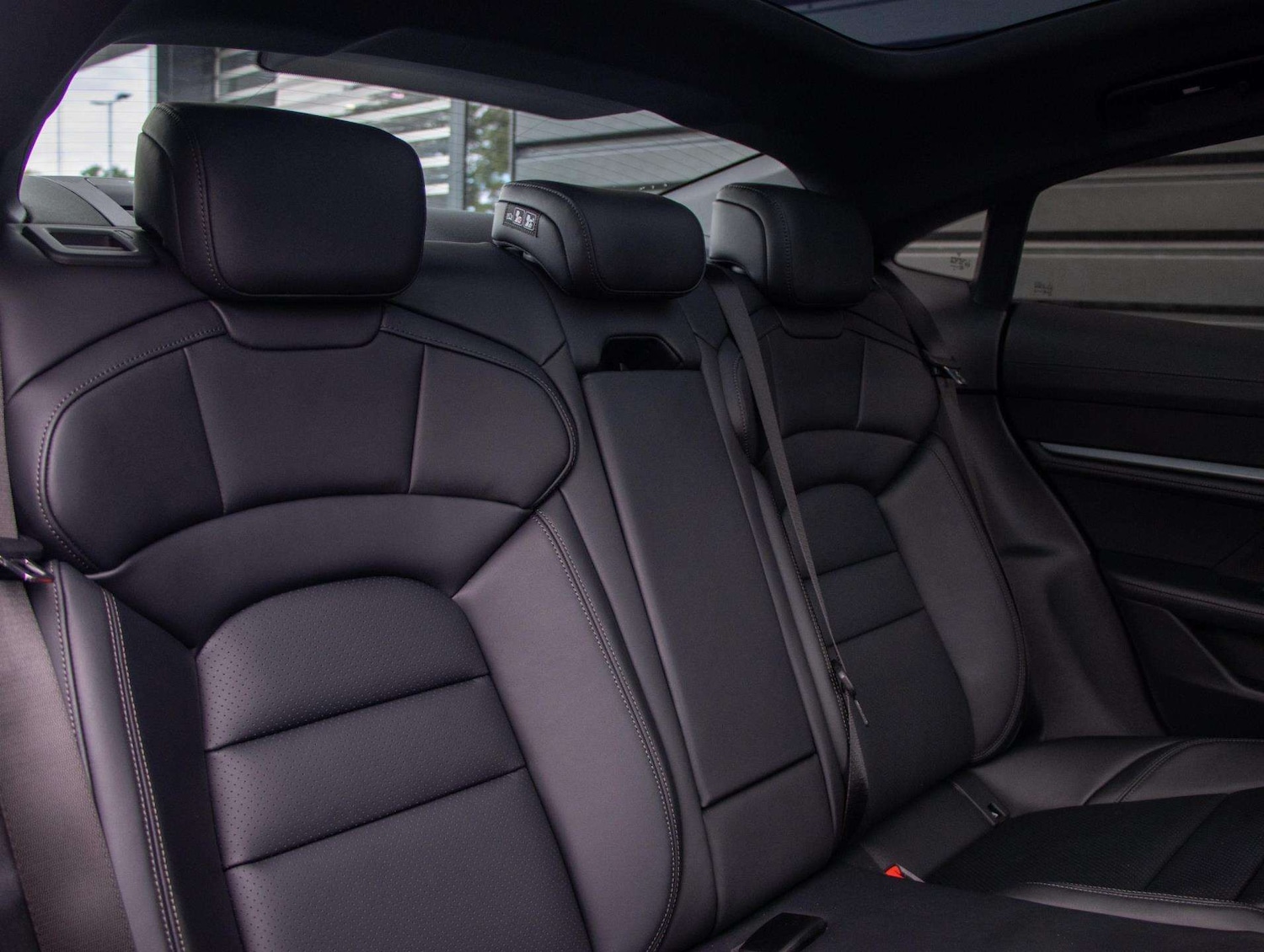 Used Porsche Taycan 2025 for sale - 78089588: Photo 24