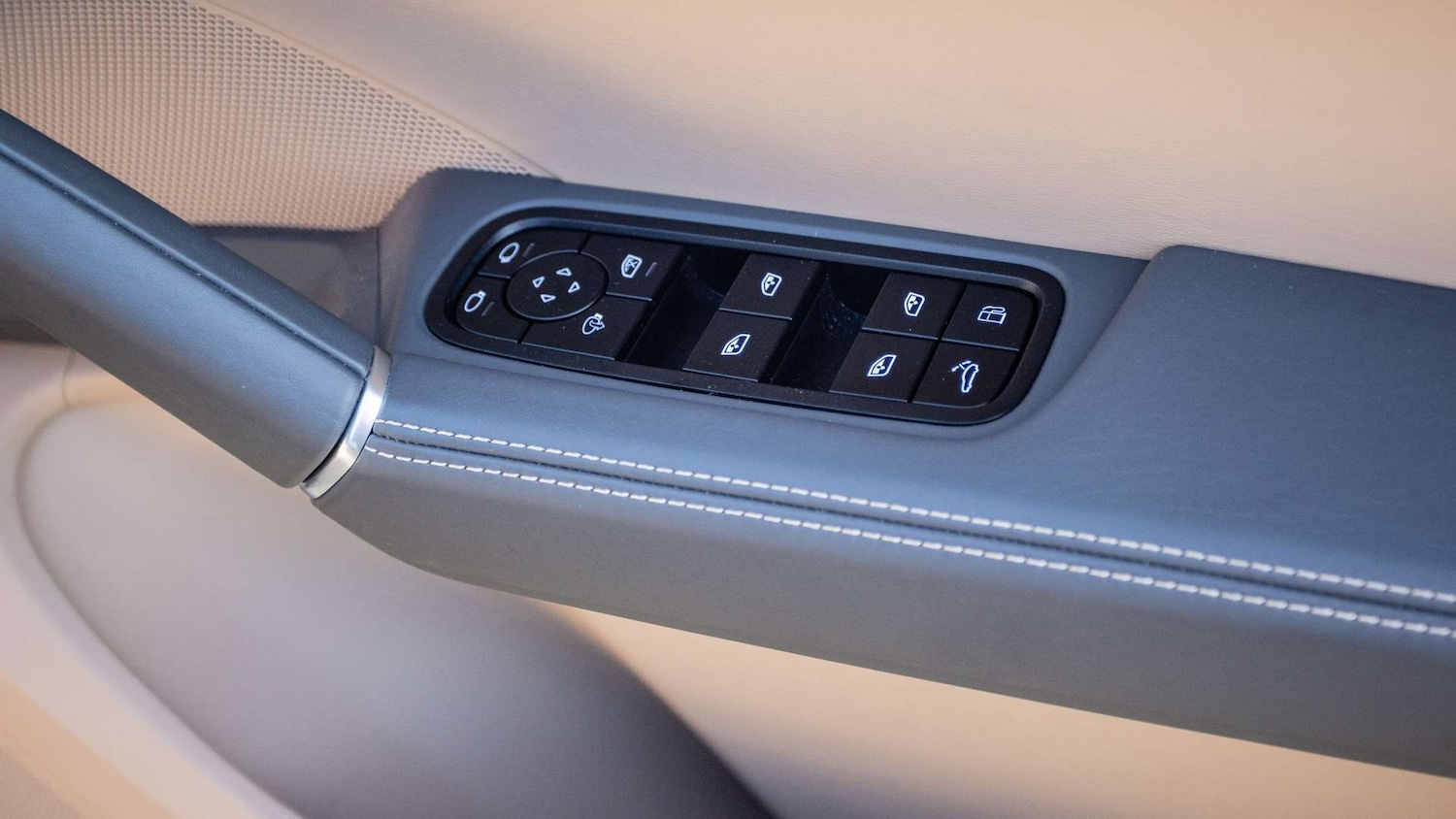 Used Porsche Cayenne 2023 for sale - 76540729: Photo 34