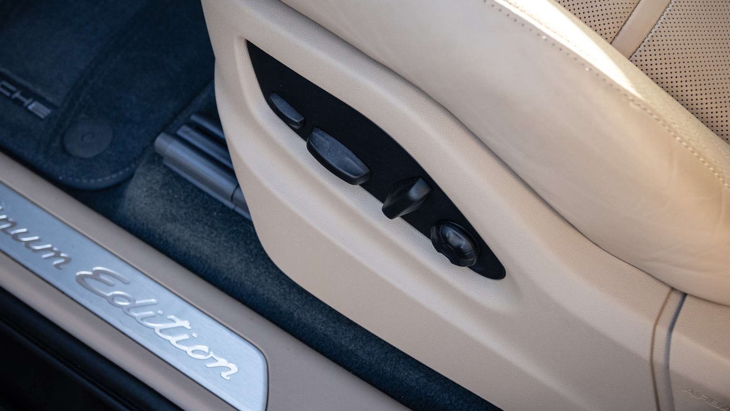 Used Porsche Cayenne 2023 for sale - 76540729: Photo 35