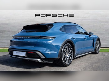 Used Porsche Taycan 2021 for sale - 77741020: Photo