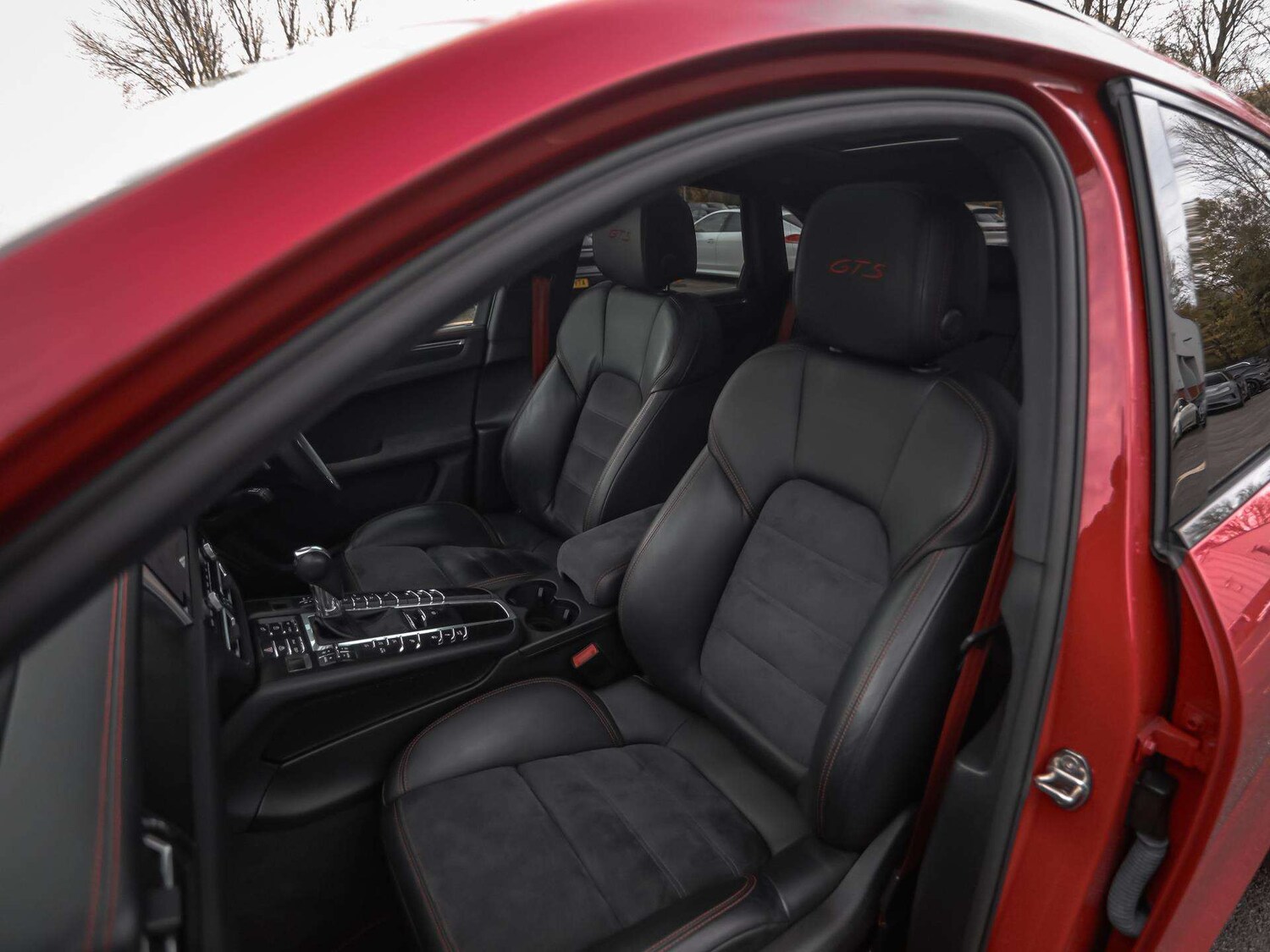 Used Porsche Macan 2020 for sale - 76488194: Photo 12