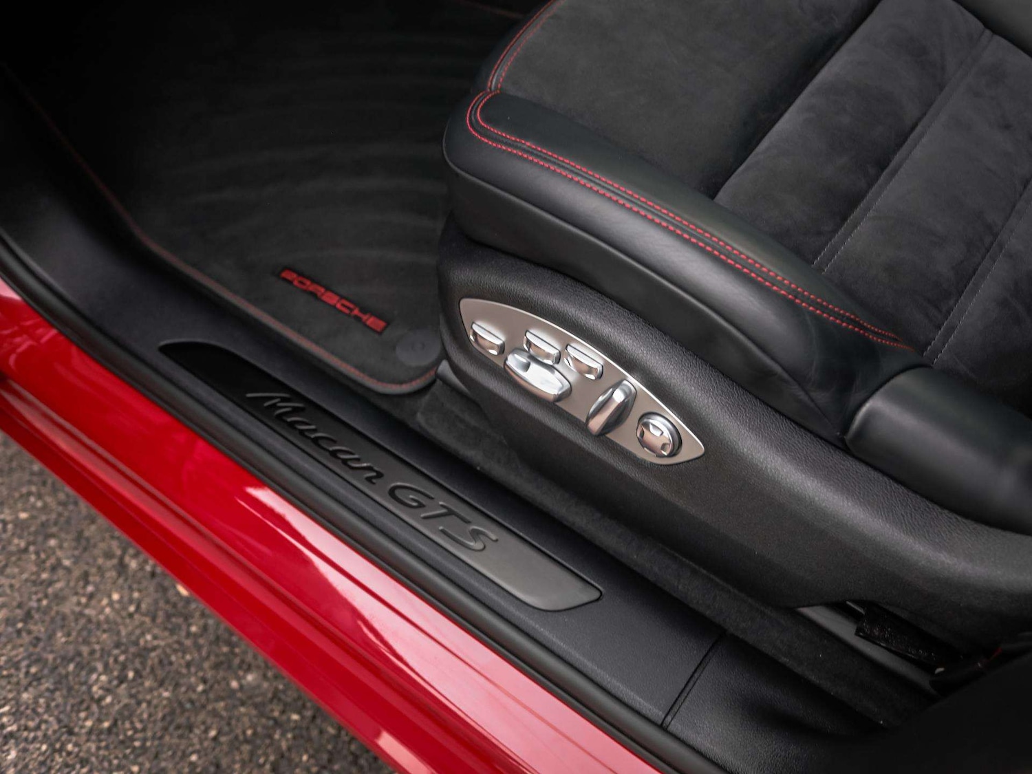 Used Porsche Macan 2020 for sale - 76488194: Photo 29