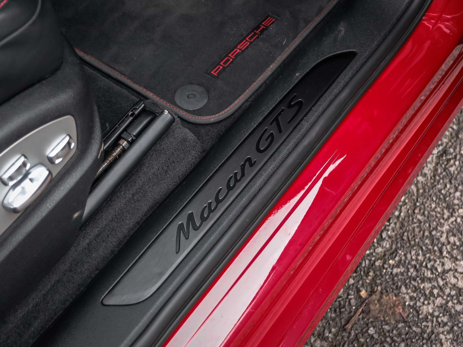 Used Porsche Macan 2020 for sale - 76488194: Photo 30