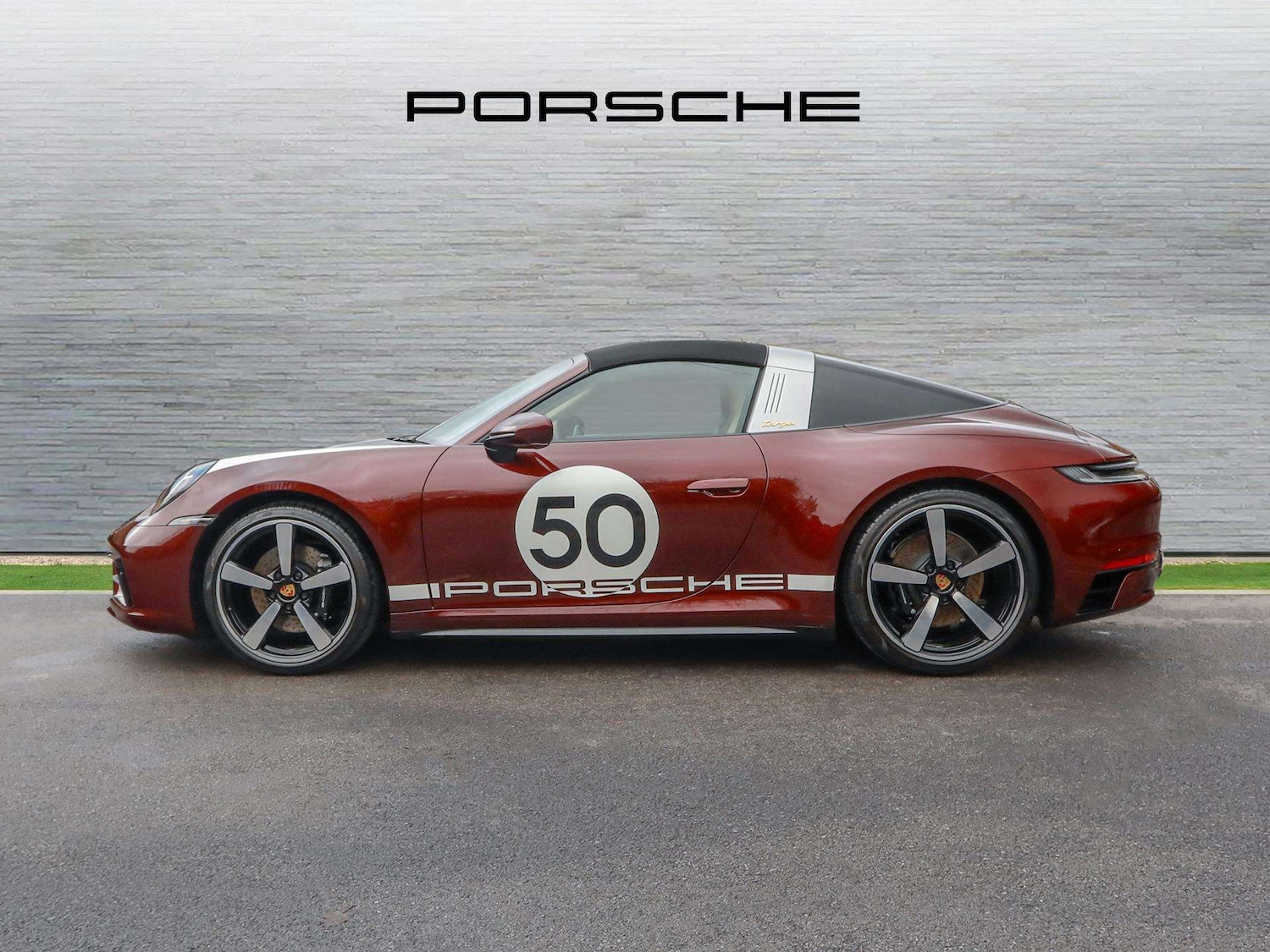 Used Porsche 911 2021 for sale - 76401392: Photo 10