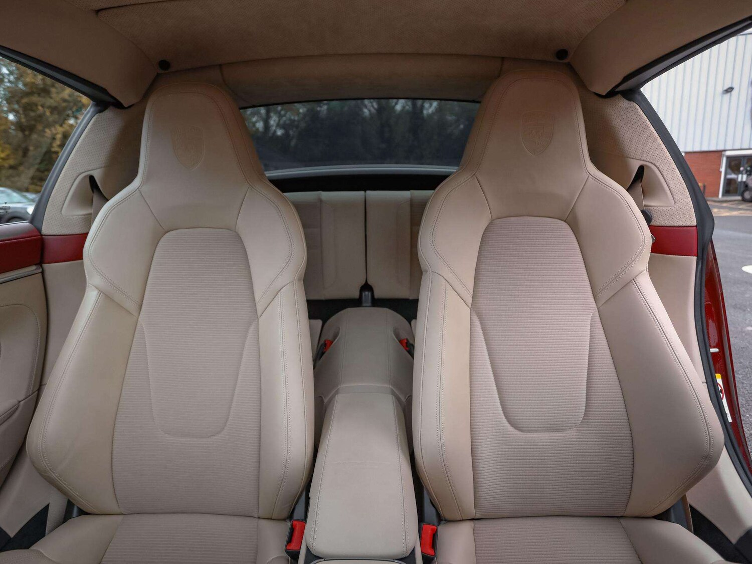 Used Porsche 911 2021 for sale - 76401392: Photo 18