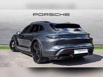 Used Porsche Taycan 2023 for sale - 75903344: Photo