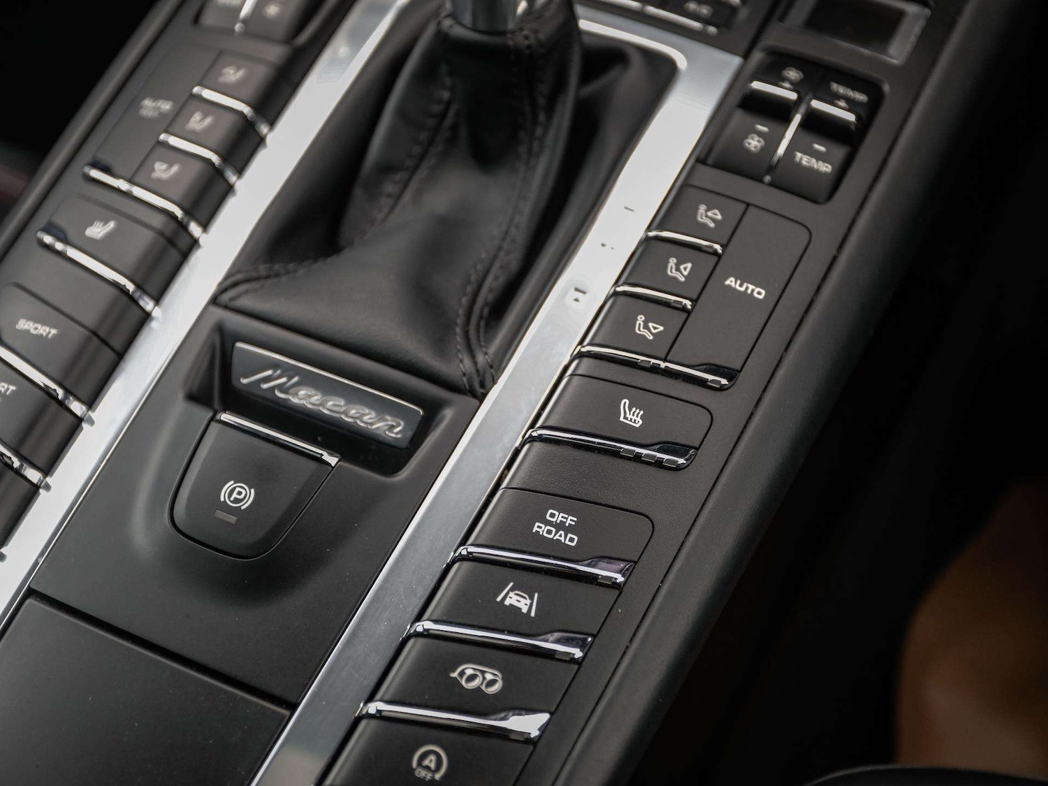 Used Porsche Macan 2018 for sale - 76411372: Photo 20