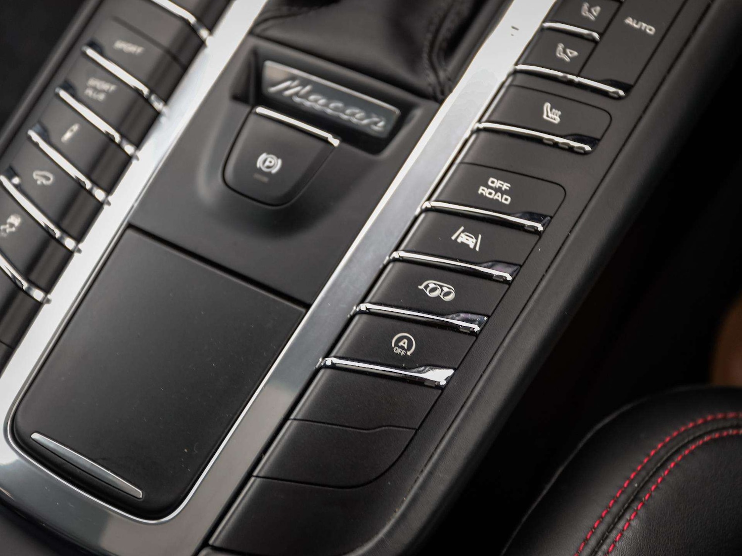 Used Porsche Macan 2018 for sale - 76411372: Photo 21