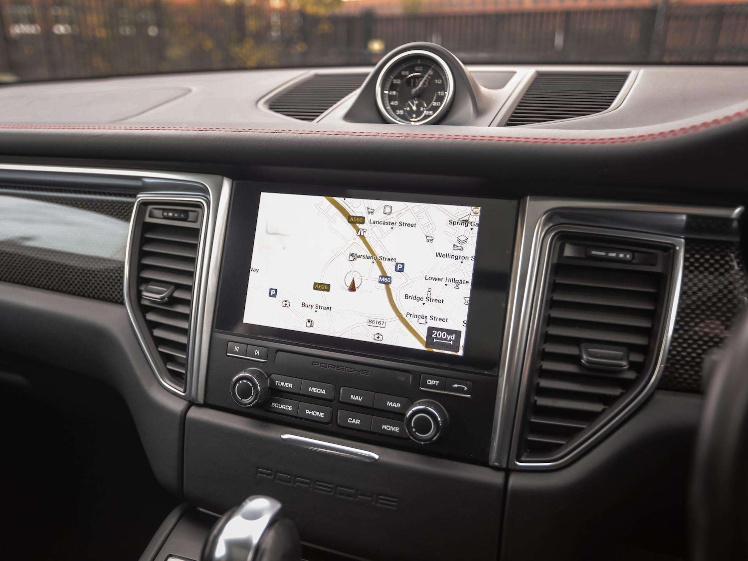 Used Porsche Macan 2018 for sale - 76411372: Photo 22