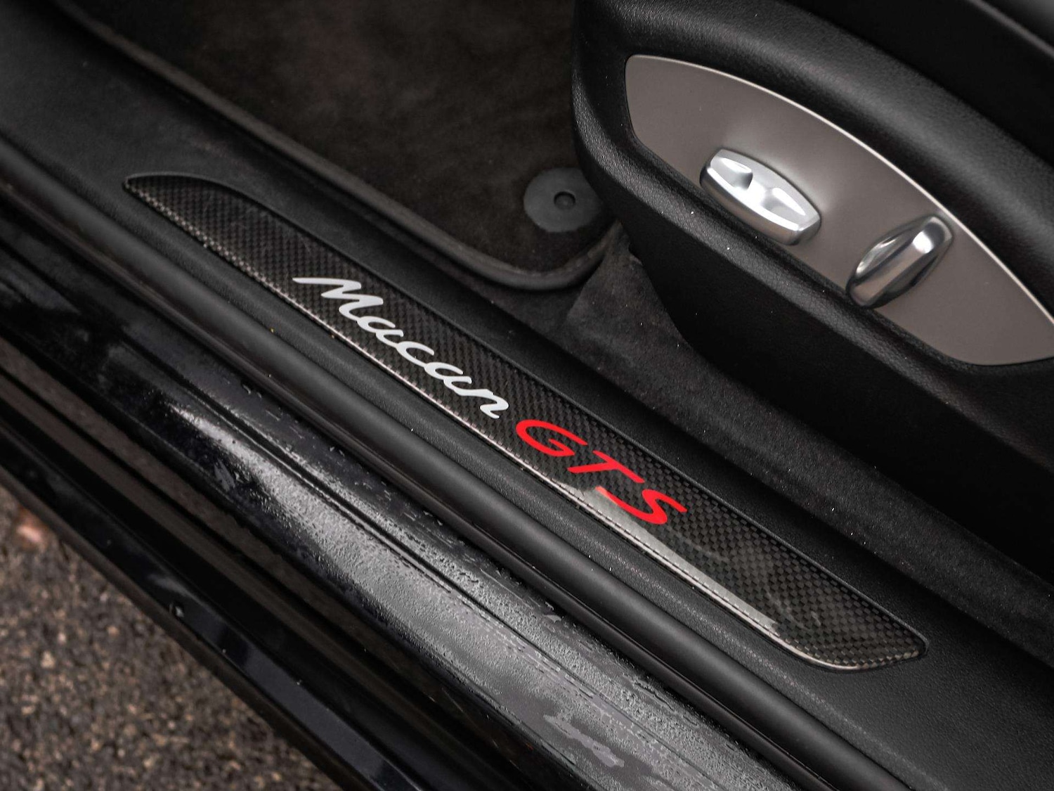 Used Porsche Macan 2018 for sale - 76411372: Photo 25