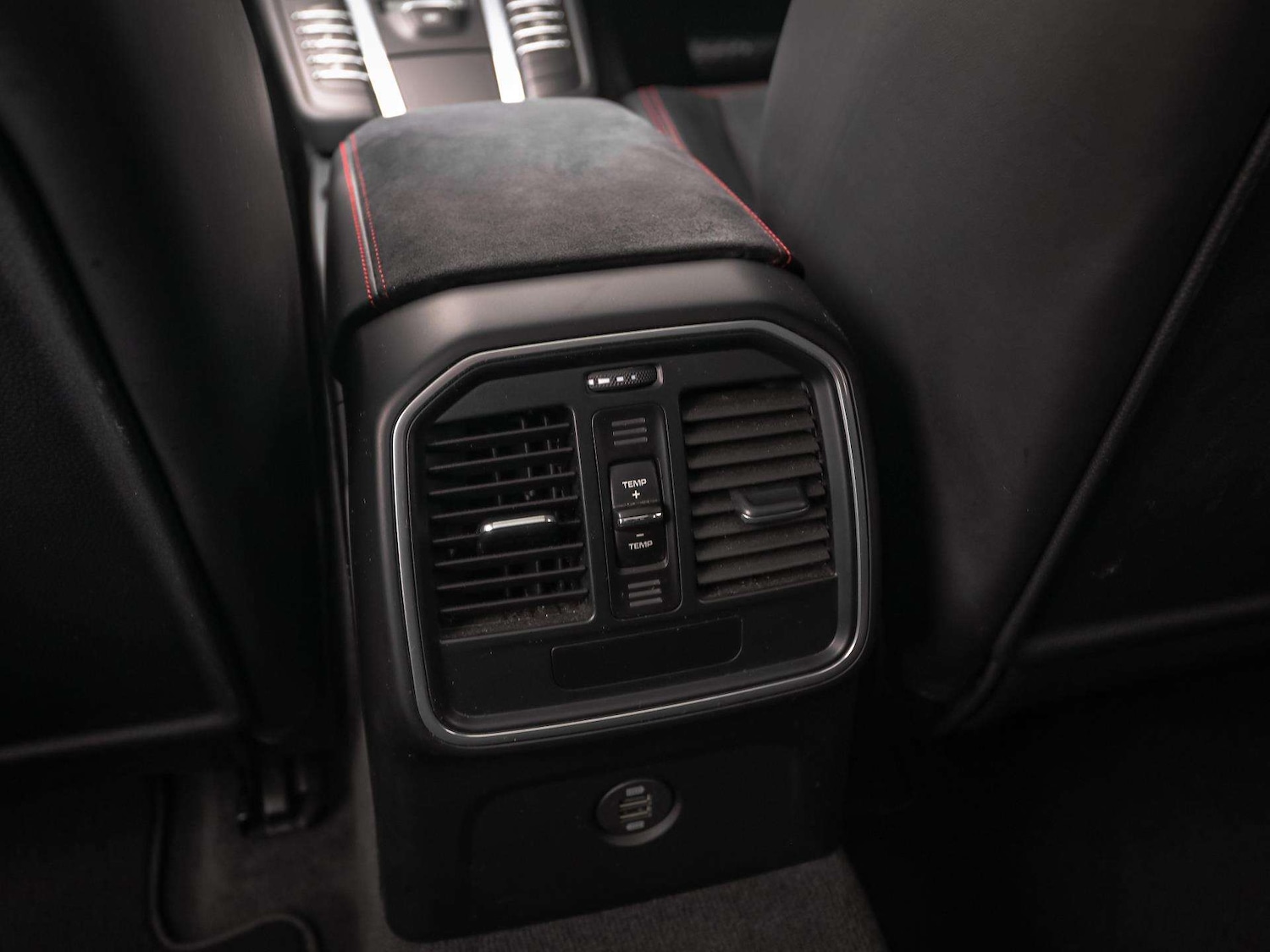 Used Porsche Macan 2018 for sale - 76411372: Photo 27