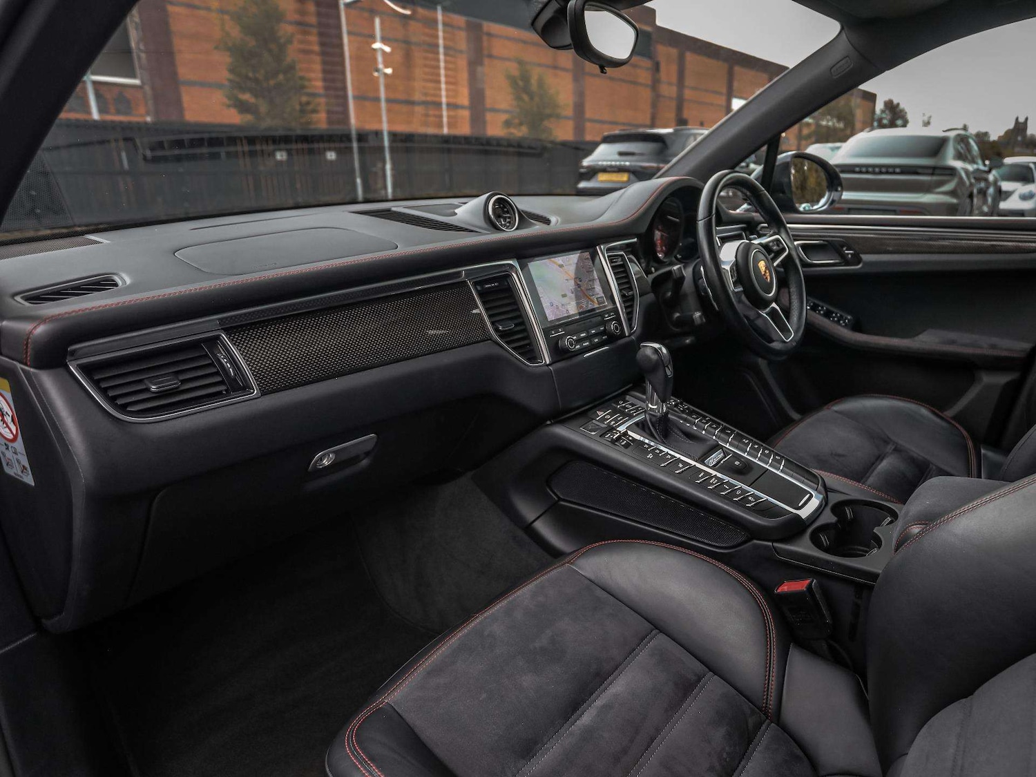 Used Porsche Macan 2018 for sale - 76411372: Photo 5