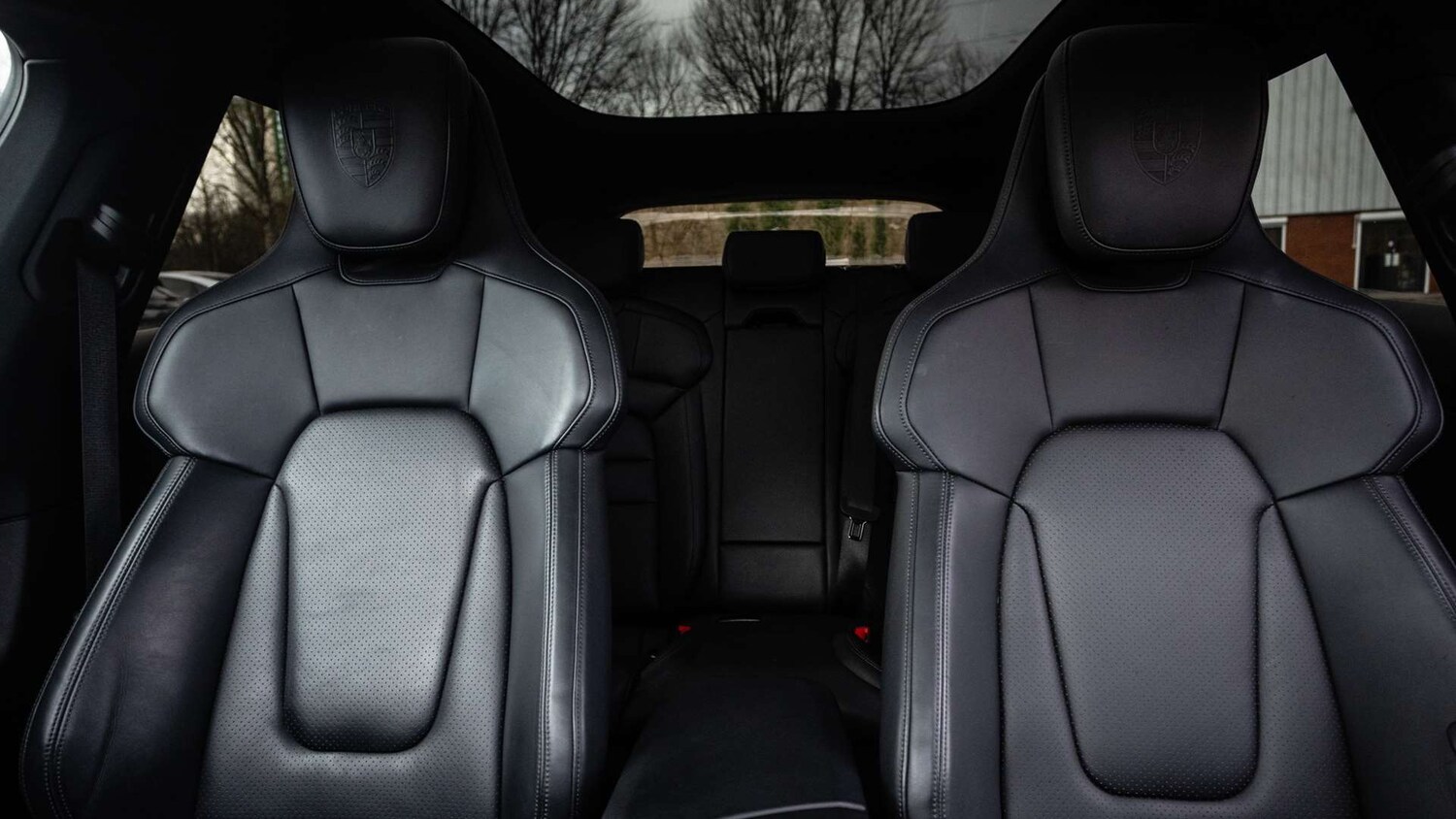 Used Porsche Taycan 2022 for sale - 77414521: Photo 15