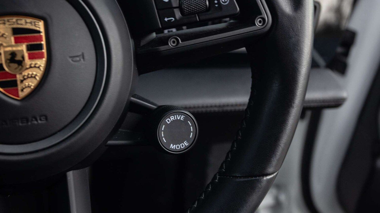 Used Porsche Taycan 2022 for sale - 77414521: Photo 24