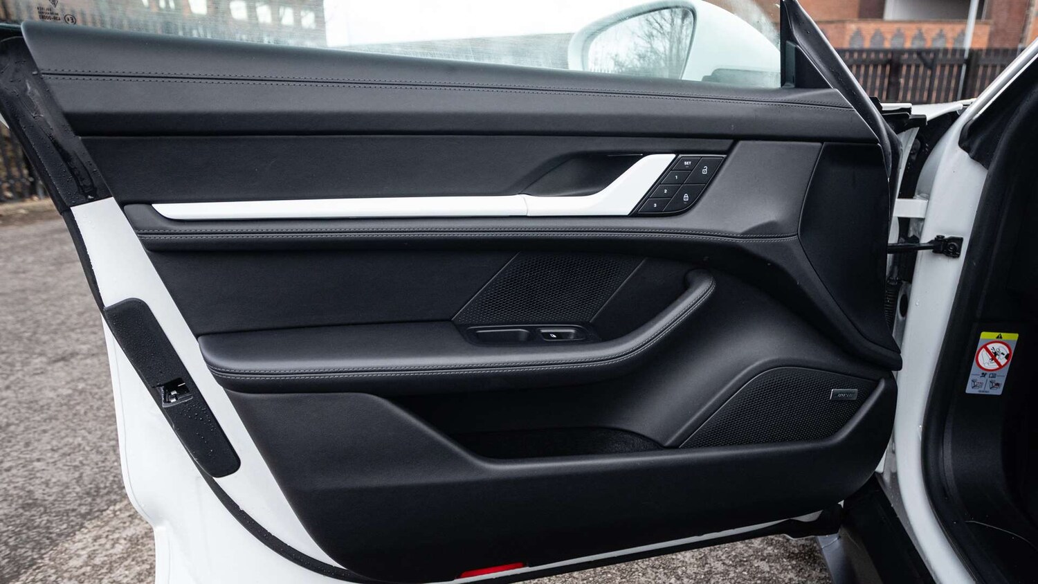 Used Porsche Taycan 2022 for sale - 77414521: Photo 34