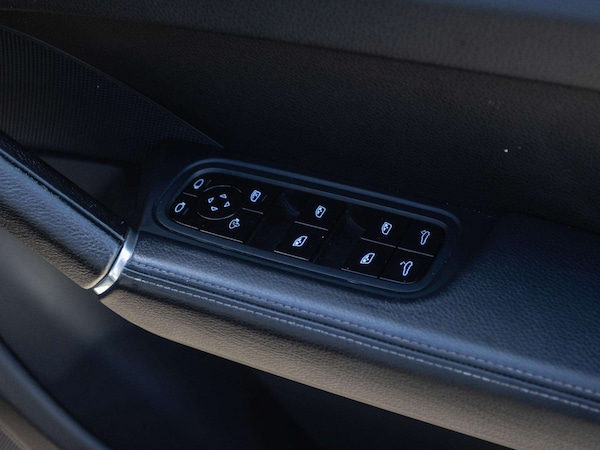 Used Porsche Cayenne 2018 for sale - 75710952: Photo 32
