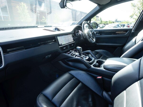 Used Porsche Cayenne 2018 for sale - 75710952: Photo 5