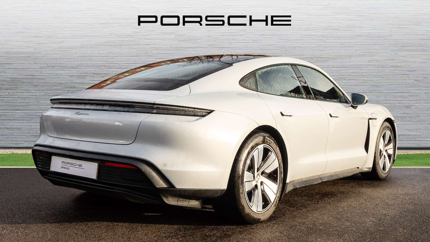 Used Porsche Taycan 2025 for sale - 76156133: Photo 3