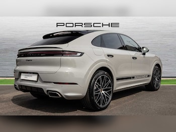 Used Porsche Cayenne 2024 for sale - 75461087: Photo