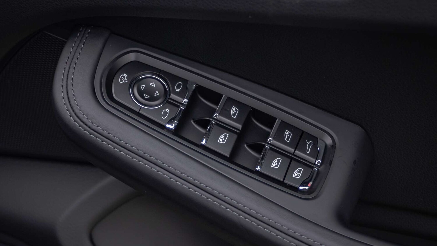 Used Porsche Macan for sale - 78104834: Photo 30