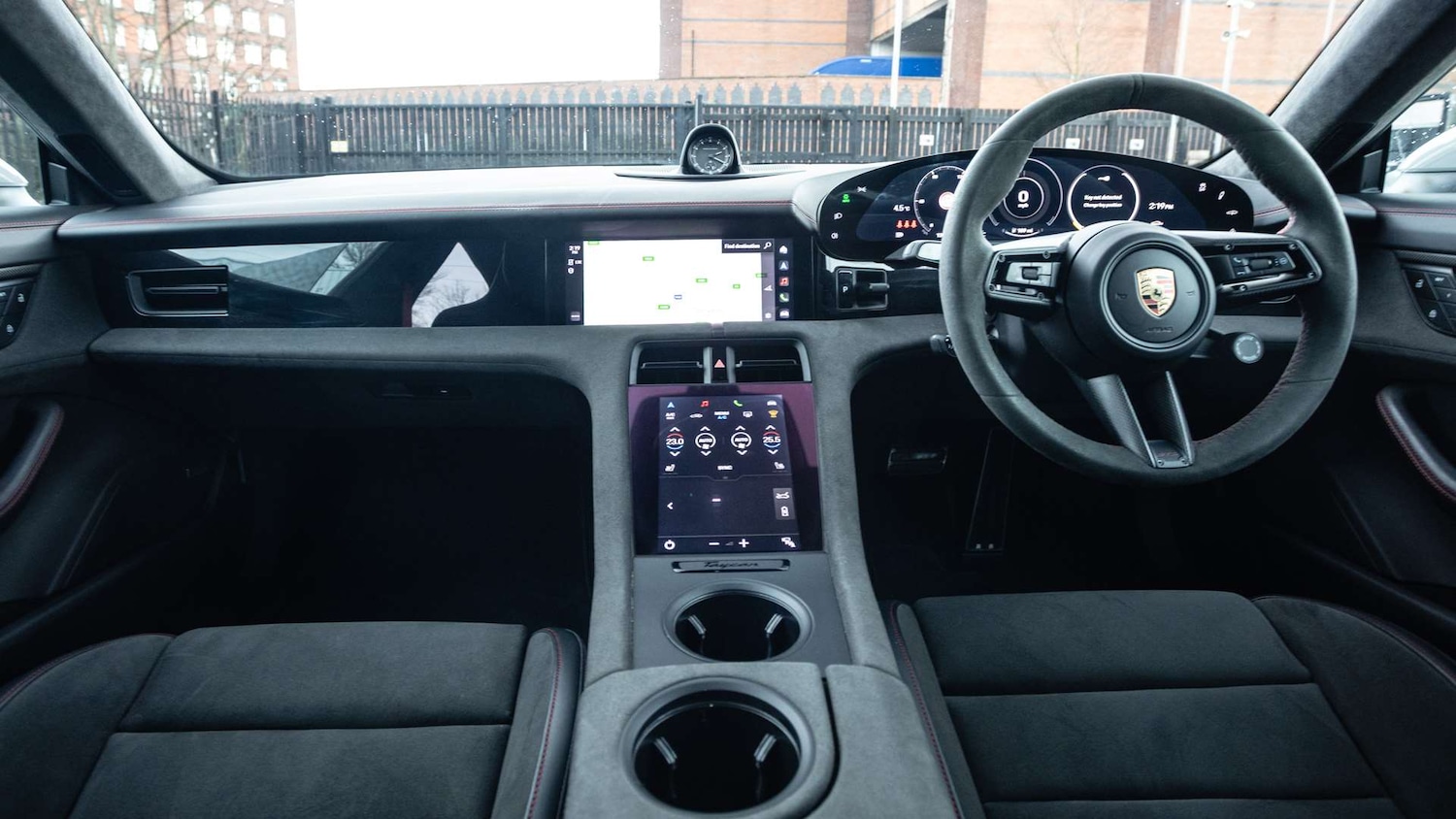 Used Porsche Taycan 2023 for sale - 77472748: Photo 11